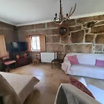 Casa Pedrinhas Pousade Holiday home Guarda