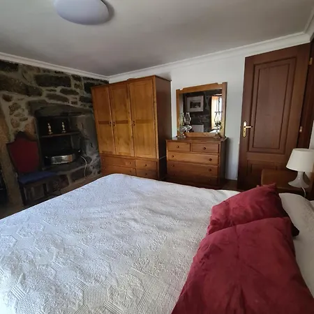 Casa Pedrinhas Pousade Tatil Evi Guarda