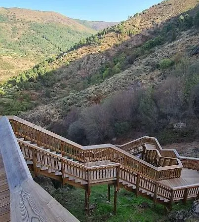 Casa Pedrinhas Pousade * Guarda