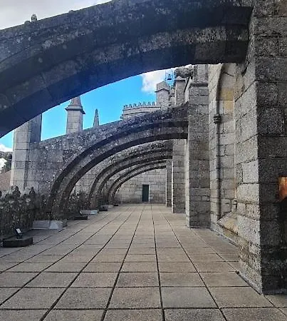 Casa Pedrinhas Pousade * Guarda