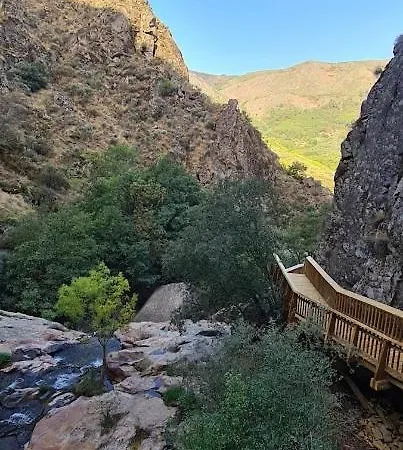 Casa Pedrinhas Pousade Tatil Evi Guarda