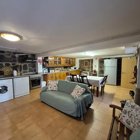 Casa Pedrinhas Pousade Дом отдыха