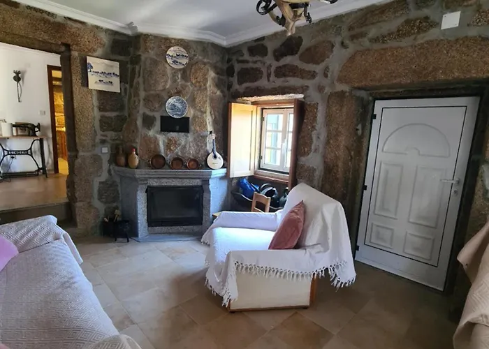 Casa Pedrinhas Pousade Guarda