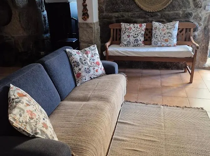 Casa Pedrinhas Pousade * גוארדה