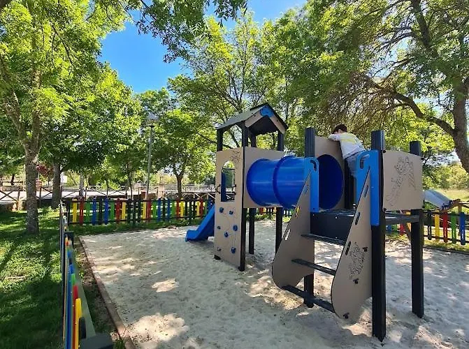 Casa Pedrinhas Pousade *