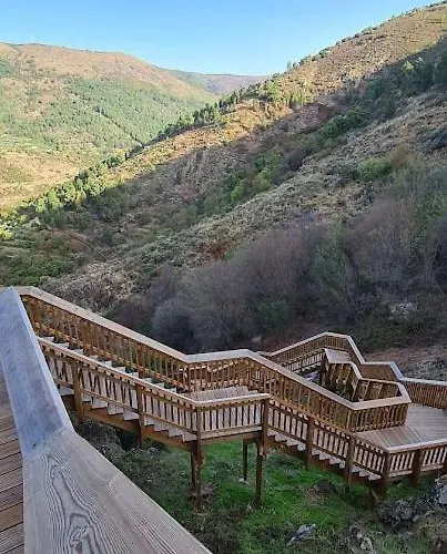 Casa Pedrinhas Pousade * גוארדה