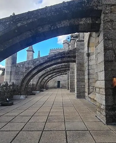 Casa Pedrinhas Pousade * גוארדה